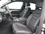 Volkswagen Touareg 3.0 TSi eHybrid 4MOTION Elegance 381PK DSG Pano-Schuifdak, Luchtvering, Memorystoel, 360gr. Camera, Trekhaak, Voorruitverwarming, 21" Suzuka LM Velgen