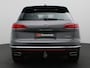 Volkswagen Touareg 3.0 TSi eHybrid 4MOTION Elegance 381PK DSG Pano-Schuifdak, Luchtvering, Memorystoel, 360gr. Camera, Trekhaak, Voorruitverwarming, 21" Suzuka LM Velgen