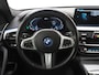 BMW 5-Serie Touring 530e xDrive Business Edition Plus | Panoramadak | Camera | Sfeerverlichting | BLIS | Carplay