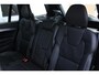 Volvo XC90 2.0 T8 Recharge AWD Ultimate Dark | Panoramadak | Head-up display | Lederen bekleding | 360° camera | Verwarmbare voorstoelen | Verwarmbaar stuurwiel | Achterbank verwarmd | Blind spot | Premium audio by Harman Kardon |