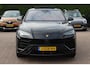 Lamborghini Urus 4.0 V8 / NL Auto! / Full Carbon / Keramisch / B&O / Pano / 360Camera / Head-up / 23'' / Stoelventilatie / Massage