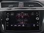 Volkswagen Tiguan 1.4 TSI R Line | Stoelverwarming | Trekhaak | Carplay | Navigatie | Virtual Cockpit | Adaptive cruise | 19'' | Parkeerhulp | Bluetooth | Adaptief LED