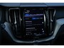 Volvo XC60 T6 Plug-in hybrid AWD Plus Dark | Verwarmde Voorstoelen, Stuurwiel en Achterbank | Semi- Elektrische Trekhaak | Panoramadak met Schuif-/Kantelfunctie | 360-Camera | AppleCarplay / AndroidAuto | Adaptieve Cruise Control | BLIS | |