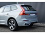 Volvo XC60 T6 Plug-in hybrid AWD Plus Dark | Verwarmde Voorstoelen, Stuurwiel en Achterbank | Semi- Elektrische Trekhaak | Panoramadak met Schuif-/Kantelfunctie | 360-Camera | AppleCarplay / AndroidAuto | Adaptieve Cruise Control | BLIS | |