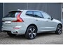 Volvo XC60 T6 Plug-in hybrid AWD Plus Dark | Verwarmde Voorstoelen, Stuurwiel en Achterbank | Semi- Elektrische Trekhaak | Panoramadak met Schuif-/Kantelfunctie | 360-Camera | AppleCarplay / AndroidAuto | Adaptieve Cruise Control | BLIS | |