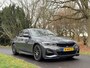 BMW 3-Serie 330i High Executive Pano HK HUD