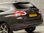 Peugeot 308 SW 1.2 PureTech Allure Sport (PANORAMADAK, APPLE CARPLAY, GROOT NAVI, 360 CAMERA, LED KOPLAMPEN, SPORTSTOELEN, GETINT GLAS, LM VELGEN, CRUISE, NIEUWSTAAT)