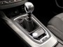 Peugeot 308 SW 1.2 PureTech Allure Sport (STOELVERWARMING, KEYLESS, GETINT GLAS, SPORTSTOELEN, LM VELGEN, TREKHAAK, PARKEERSENSOREN, NIEUWE APK, NIEUWSTAAT)