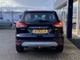 Ford Kuga 1.6 Titanium / NL-Auto / 1e-Eigenaar / Stoelverwarming / Afneembare-Trekhaak / Cruise-Control / Climate-Control / Verwarmde-Voorruit / Elektr.-Achterklep / Radio-Bluetooth / Navi / Camera-Achter / 18'' LMV / All-Season / ENZ.