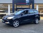 Ford Kuga 1.6 Titanium / NL-Auto / 1e-Eigenaar / Stoelverwarming / Afneembare-Trekhaak / Cruise-Control / Climate-Control / Verwarmde-Voorruit / Elektr.-Achterklep / Radio-Bluetooth / Navi / Camera-Achter / 18'' LMV / All-Season / ENZ.
