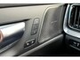 Volvo V60 T8 Twin Engine AWD R-Design | Trekhaak | Panoramadak | Harman Kardon | Elektrische Verstelbare Voorstoelen | Parkeercamera | BLIS Dodehoekdetectie | Adaptieve Cruise Control | Verwarmbare Voorstoelen