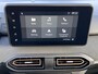 Dacia Sandero Stepway 90PK Extreme Automaat / Fabrieksgarantie tot 06-2028 / Achteruitrijcamera / Navigatie / Apple Carplay & Android Auto  / 16" LM Velgen / Climate Control /