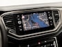 Volkswagen T-Roc 1.5 TSI Sport 150Pk Automaat (APPLE CARPLAY, GROOT NAVI, CLIMATE, GETINT GLAS, SPORTSTOELEN, ADAPTIVE CRUISE, PARKEERSENSOREN, NIEUWE APK, NIEUWSTAAT)