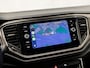Volkswagen T-Roc 1.5 TSI Sport 150Pk Automaat (APPLE CARPLAY, GROOT NAVI, CLIMATE, GETINT GLAS, SPORTSTOELEN, ADAPTIVE CRUISE, PARKEERSENSOREN, NIEUWE APK, NIEUWSTAAT)