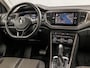 Volkswagen T-Roc 1.5 TSI Sport 150Pk Automaat (APPLE CARPLAY, GROOT NAVI, CLIMATE, GETINT GLAS, SPORTSTOELEN, ADAPTIVE CRUISE, PARKEERSENSOREN, NIEUWE APK, NIEUWSTAAT)