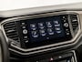 Volkswagen T-Roc 1.5 TSI Sport 150Pk Automaat (APPLE CARPLAY, GROOT NAVI, CLIMATE, GETINT GLAS, SPORTSTOELEN, ADAPTIVE CRUISE, PARKEERSENSOREN, NIEUWE APK, NIEUWSTAAT)