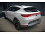 CUPRA Formentor 1.4 e-Hybrid Business | Stuurverwarming | Keyless | Adaptive Cruise Control | Navigatie | Parkeersensoren | Ambiance Verlichting | DAB | Climate Control