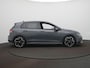 Volkswagen Golf 1.5 eTSI R-Line Edition DSG NW Model / IQ-Light / Camera / Navi