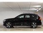 Volvo XC60 T6 350PK Automaat Plug-in Hybrid AWD Plus Dark / Navigatie / 360 Camera / Adaptieve Cruise Control / Stuur & Stoelverwarming / Elektr. Achterklep / Schuifdak / Trekhaak