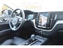 Volvo XC60 T6 350PK Automaat Plug-in Hybrid AWD Plus Dark / Navigatie / 360 Camera / Adaptieve Cruise Control / Stuur & Stoelverwarming / Elektr. Achterklep / Schuifdak / Trekhaak