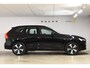 Volvo XC60 T6 350PK Automaat Plug-in Hybrid AWD Plus Dark / Navigatie / 360 Camera / Adaptieve Cruise Control / Stuur & Stoelverwarming / Elektr. Achterklep / Schuifdak / Trekhaak