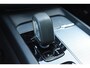 Volvo XC60 T6 350PK Automaat Plug-in Hybrid AWD Plus Dark / Navigatie / 360 Camera / Adaptieve Cruise Control / Stuur & Stoelverwarming / Elektr. Achterklep / Schuifdak / Trekhaak