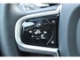 Volvo XC60 T6 350PK Automaat Plug-in Hybrid AWD Plus Dark / Navigatie / 360 Camera / Adaptieve Cruise Control / Stuur & Stoelverwarming / Elektr. Achterklep / Schuifdak / Trekhaak