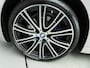 BMW 5-Serie Sedan 530e M-Sportpakket / Schuifdak / Comfort stoelen / Head-up / Park assist / Alu wielen 20 inch