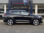 Hyundai Tucson 1.6 T-GDi Premium 4WD / Automaat / NL-Auto / 1e-Eigenaar / Vol-Leder / Stoel-/Stuurverwarming / Stoelverkoeling / Trekhaak / Keyless / LED / Cruise-Control / Climate-Control / Stoelverwarming-Achter / DAB Radio-Bluetooth / Navi / PDC V+A / Camera-Achter / 19'' LMV / All-Season / ENZ.