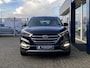 Hyundai Tucson 1.6 T-GDi Premium 4WD / Automaat / NL-Auto / 1e-Eigenaar / Vol-Leder / Stoel-/Stuurverwarming / Stoelverkoeling / Trekhaak / Keyless / LED / Cruise-Control / Climate-Control / Stoelverwarming-Achter / DAB Radio-Bluetooth / Navi / PDC V+A / Camera-Achter / 19'' LMV / All-Season / ENZ.