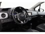 Toyota Yaris 1.5 Full Hybrid Dynamic | Origineel NL | Navigatie | Keyless | Parkeersensoren voor/achter | Cruise | Clima | Camera | 16 inch | Premium audio | Dakspoiler