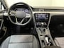 Volkswagen Passat Variant 1.5 TSI Business / AUTOMAAT/ GARANTIE TM 06-2027/ APP-CONNECT/ KEYLESS/ PARK. SENSOREN + CAMERA/ 3-ZONE CLIMA/ NAVI/ SPRAAKBEDIENING/ ADAPT. CRUISE/ LED