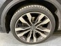 Volkswagen T-Roc 1.5 TSI R-Line / AUTOMAAT/ PANO/ 2x R-LINE/ PARK. SENSOREN + CAMERA/ LED/ DODE HOEK/ ADAPT. CRUISE/ NAV/ APP-CONNECT/ DIGITAL DASH./ DAB/ ELEK. ACHTERKLEP/ 19'' LMV