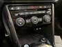 Volkswagen T-Roc 1.5 TSI R-Line / AUTOMAAT/ PANO/ 2x R-LINE/ PARK. SENSOREN + CAMERA/ LED/ DODE HOEK/ ADAPT. CRUISE/ NAV/ APP-CONNECT/ DIGITAL DASH./ DAB/ ELEK. ACHTERKLEP/ 19'' LMV