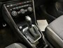 Volkswagen T-Roc 1.5 TSI R-Line / AUTOMAAT/ PANO/ 2x R-LINE/ PARK. SENSOREN + CAMERA/ LED/ DODE HOEK/ ADAPT. CRUISE/ NAV/ APP-CONNECT/ DIGITAL DASH./ DAB/ ELEK. ACHTERKLEP/ 19'' LMV