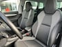 Skoda Karoq 1.0 TSI Ambition / ELEKTR. TREKHAAK/ KEYLESS/ SMARTLINK/ PARK. SENSOREN + CAMERA/ NAVI/ SPRAAKBEDIENING/ CLIMA/ STOEL-STUUR VERWARM.