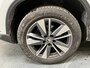 Skoda Karoq 1.0 TSI Ambition / ELEKTR. TREKHAAK/ KEYLESS/ SMARTLINK/ PARK. SENSOREN + CAMERA/ NAVI/ SPRAAKBEDIENING/ CLIMA/ STOEL-STUUR VERWARM.