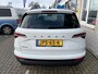 Skoda Karoq 1.0 TSI Ambition / ELEKTR. TREKHAAK/ KEYLESS/ SMARTLINK/ PARK. SENSOREN + CAMERA/ NAVI/ SPRAAKBEDIENING/ CLIMA/ STOEL-STUUR VERWARM.