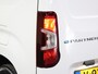 Peugeot e-Partner 136PK L1 50 kWh | NIEUW!! | AUTOMAAT | AppleCarPlay/AndroidAuto | Armsteun | Stoel/Stuurverwarming | Camera | Climate Control | Cruise Control | Parkeersensoren |