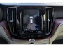Volvo XC60 T8 Twin Engine AWD Inscription | Luchtvering | 22 inch LM | Trekhaak | Stoelventilatie | B&W Premium Audio |