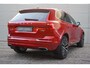 Volvo XC60 T8 Twin Engine AWD Inscription | Luchtvering | 22 inch LM | Trekhaak | Stoelventilatie | B&W Premium Audio |
