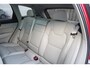 Volvo XC60 T8 Twin Engine AWD Inscription | Luchtvering | 22 inch LM | Trekhaak | Stoelventilatie | B&W Premium Audio |
