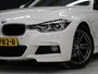 BMW 3-Serie 330e M Sport [SCHUIFKANTELDAK, HEAD-UP DISPLAY, CRUISE CONTROL, ACHTERUITRIJCAMERA, LED, PDC V+A, STOELVERWARMING, LANE ASSIST, AUTOMATISCHE AIRCO, NIEUWSTAAT]