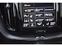 Volvo XC60 2.0 B5 250PK R-Design ORG.NED / PANORAMADAK / HEAD-UP / NAP / TREKHAAK / LEER / HARMAN-KARDON / LED / 360CAMERA