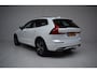 Volvo XC60 2.0 B5 250PK R-Design ORG.NED / PANORAMADAK / HEAD-UP / NAP / TREKHAAK / LEER / HARMAN-KARDON / LED / 360CAMERA