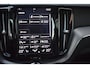Volvo XC60 2.0 B5 250PK R-Design ORG.NED / PANORAMADAK / HEAD-UP / NAP / TREKHAAK / LEER / HARMAN-KARDON / LED / 360CAMERA