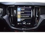 Volvo XC60 2.0 B5 250PK R-Design ORG.NED / PANORAMADAK / HEAD-UP / NAP / TREKHAAK / LEER / HARMAN-KARDON / LED / 360CAMERA