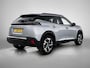 Peugeot e-2008 EV Allure Pack 50 kWh 136pk Automaat | 1ste Eigenaar | Accu SOH 93,9% | Navigatie | Climate Control | Cruise Control | Achteruitrijcamera | LED | 17" Lichtmetalen Velgen | Apple Carplay/Android Auto |