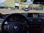 BMW 3-Serie Touring 320i Edition Luxury Line Purity Executive Pano Trekhaak HUD CarPlay NAP Navi Camera GARANTIE inbeg F31 LCI
