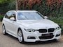 BMW 3-Serie Touring M Sport Nov-2019 NAP Panorama CarPlay GARANTIE inbeg. LED Breedset velgen RIJKLAAR APK tot 4-2027